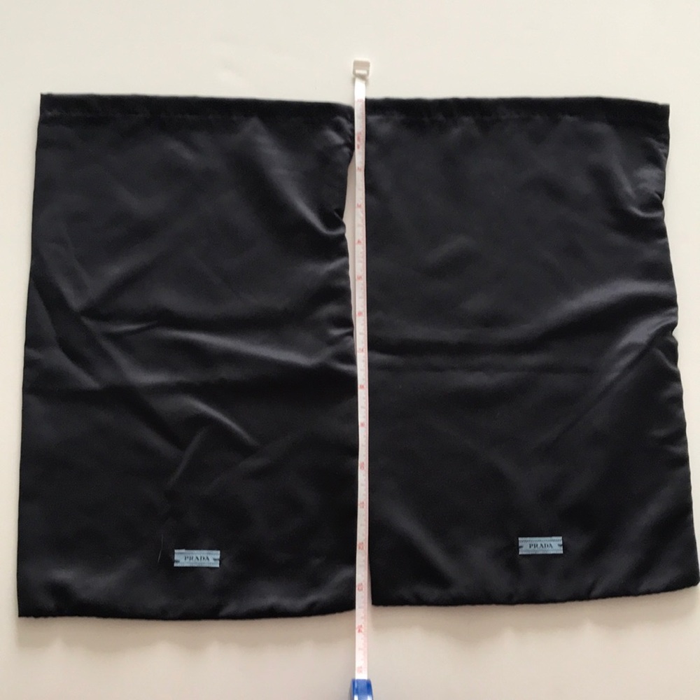 Dust bags Prada